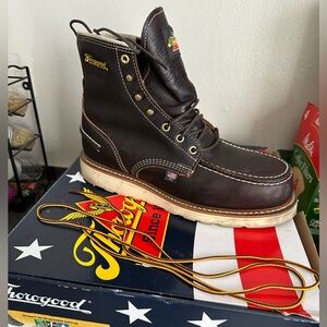 Men’s Thorogood Moc Toe 6” Leather Boots Waterproof Safety Toe Size 9 Brown